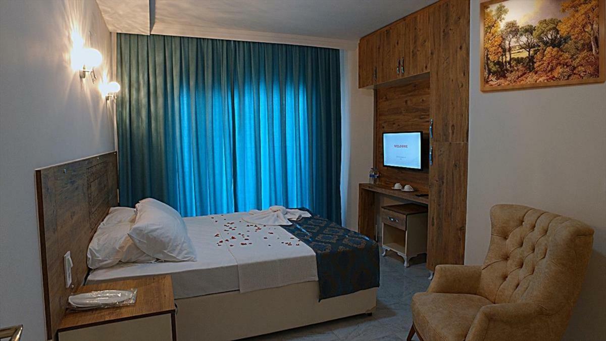 Grand Tas Otel Mut エクステリア 写真